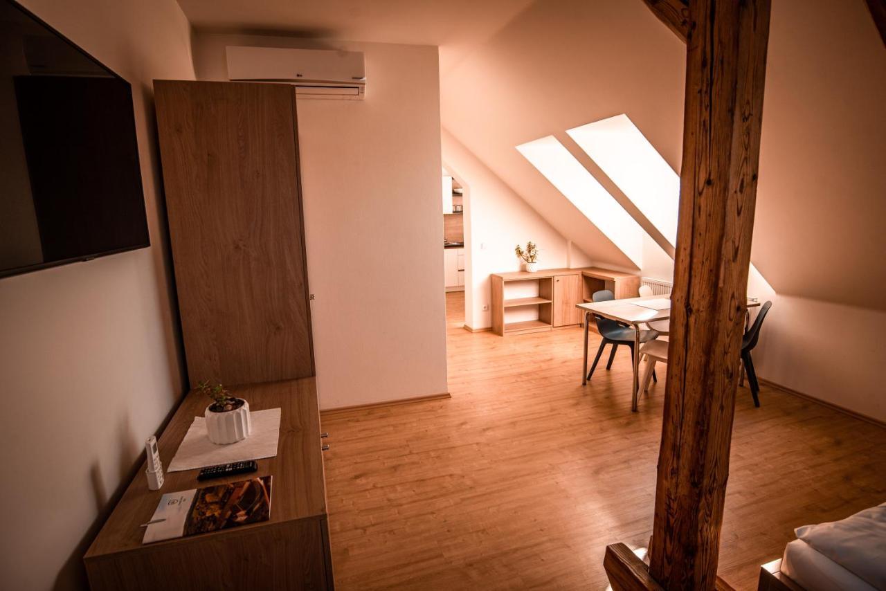Penzion Pansky Dvur Telč Buitenkant foto